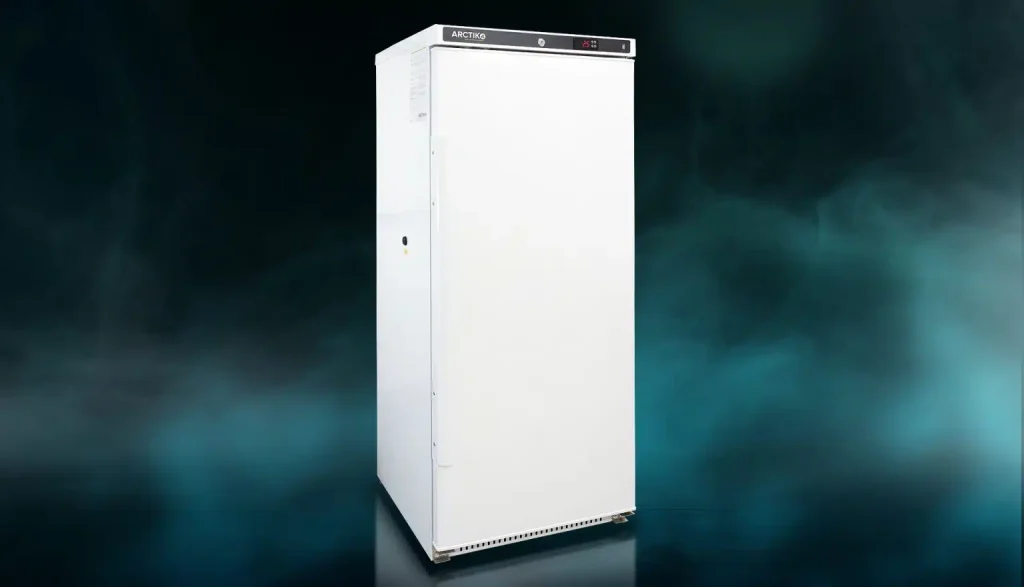 LRE & LFE - Fridge with Solid Door